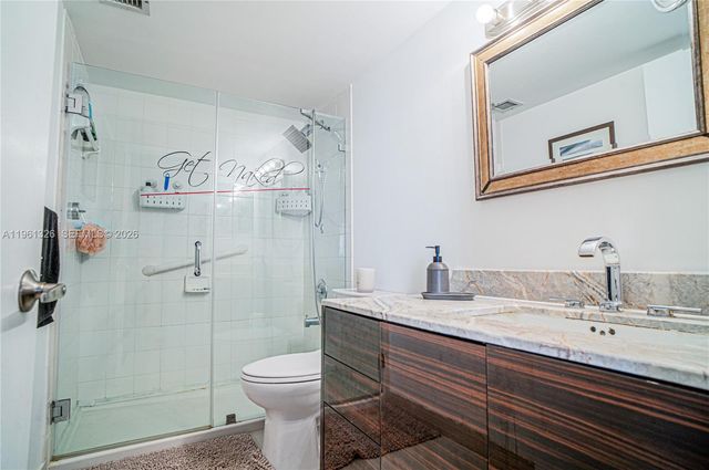 6801 Harding Ave 301, Miami Beach, FL 33141