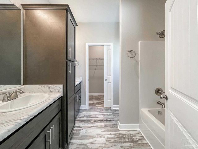 5180 Burlington Ave, Pensacola, FL 32505