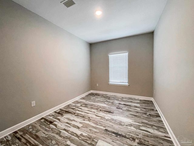 5180 Burlington Ave, Pensacola, FL 32505