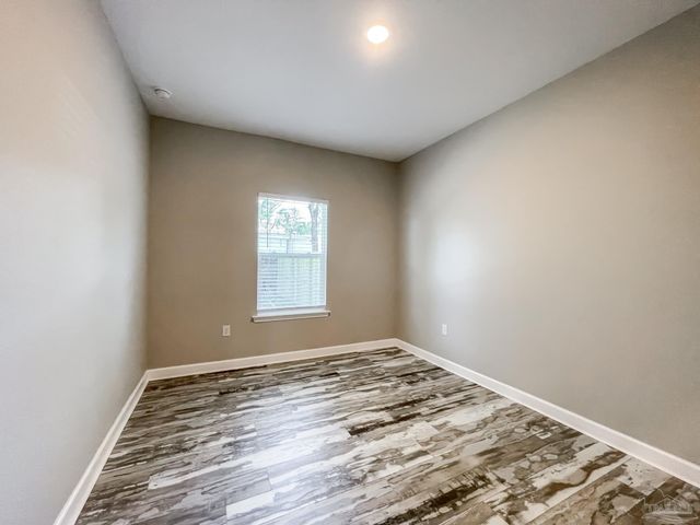 5180 Burlington Ave, Pensacola, FL 32505