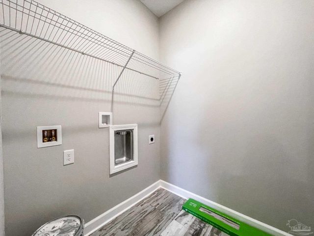 5180 Burlington Ave, Pensacola, FL 32505