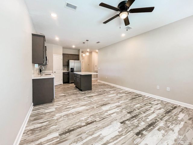 5180 Burlington Ave, Pensacola, FL 32505