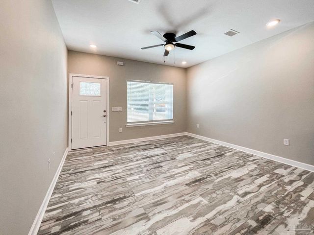 5180 Burlington Ave, Pensacola, FL 32505