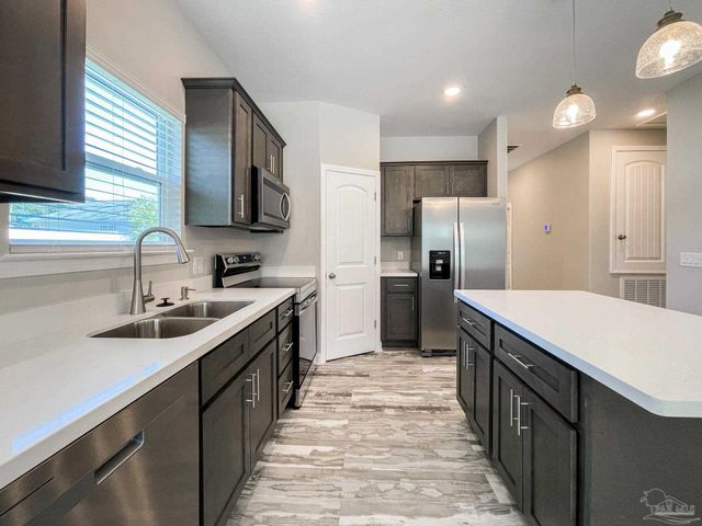 5180 Burlington Ave, Pensacola, FL 32505