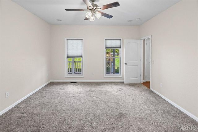 2100 Steinkoenig School Road, Highland, IL 62249