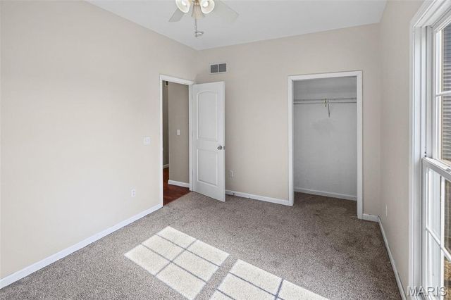2100 Steinkoenig School Road, Highland, IL 62249