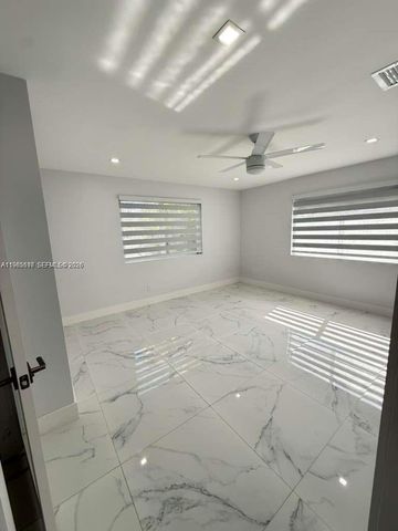 19020 SW 91st Ave ., Cutler Bay, FL 33157