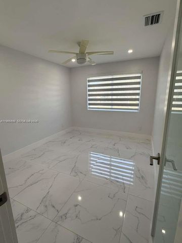 19020 SW 91st Ave ., Cutler Bay, FL 33157