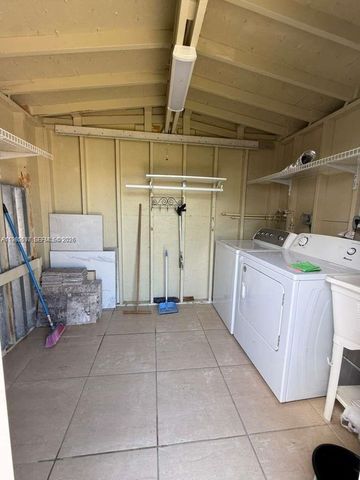 19020 SW 91st Ave ., Cutler Bay, FL 33157