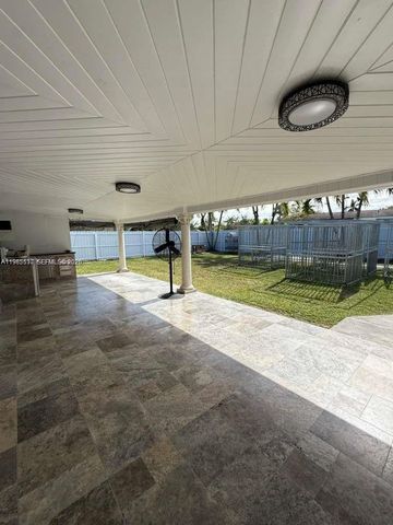 19020 SW 91st Ave ., Cutler Bay, FL 33157