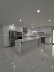 19020 SW 91st Ave ., Cutler Bay, FL 33157