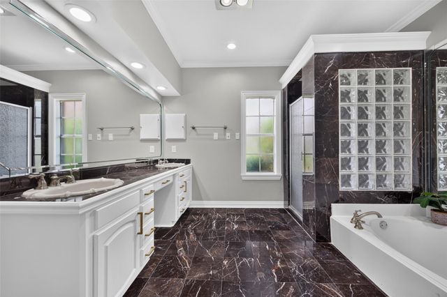 45 Clansmoor Court, Sugar Land, TX 77479