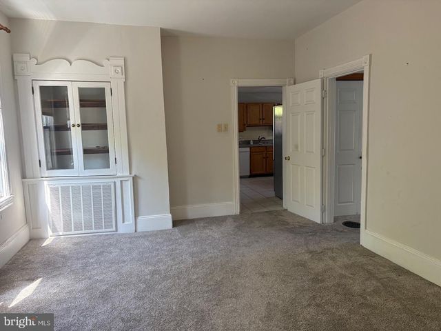 11 LINCOLN AVE, Ivyland, PA 18974