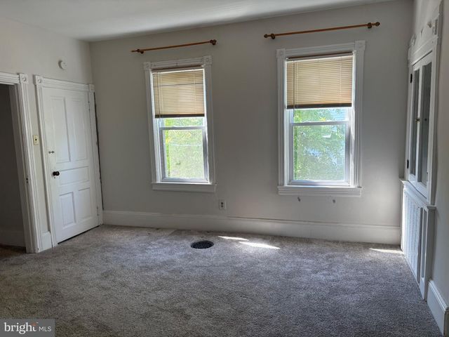 11 LINCOLN AVE, Ivyland, PA 18974