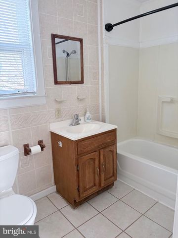 11 LINCOLN AVE, Ivyland, PA 18974