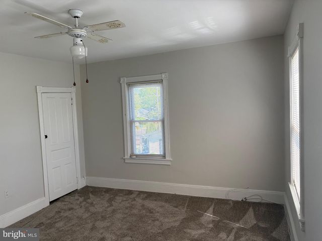 11 LINCOLN AVE, Ivyland, PA 18974