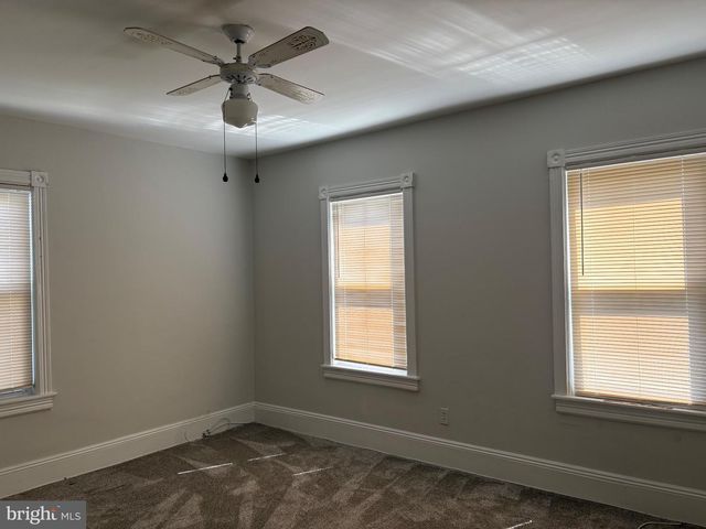 11 LINCOLN AVE, Ivyland, PA 18974