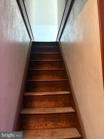 11 LINCOLN AVE, Ivyland, PA 18974