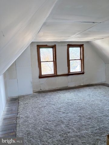 11 LINCOLN AVE, Ivyland, PA 18974