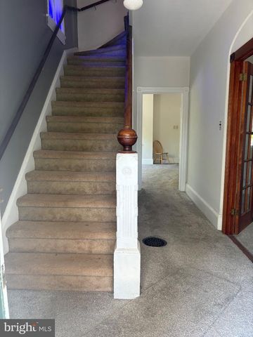 11 LINCOLN AVE, Ivyland, PA 18974