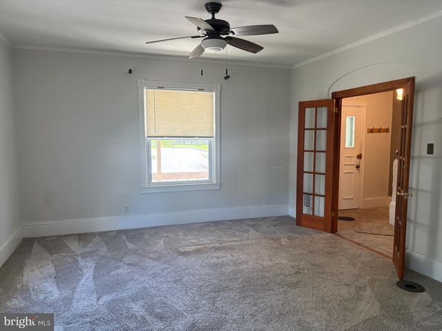 11 LINCOLN AVE, Ivyland, PA 18974