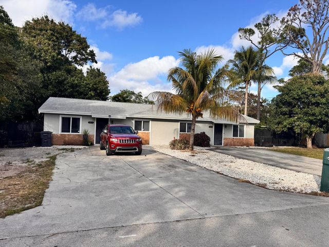 4411 Maine Street, Lake Worth, FL 33461