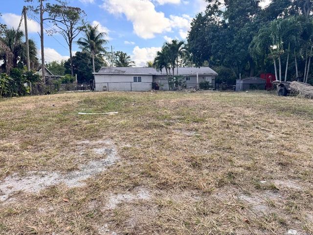 4411 Maine Street, Lake Worth, FL 33461