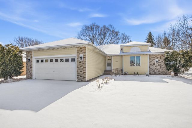 2412 Goettens Way, Saint Cloud, MN 56301
