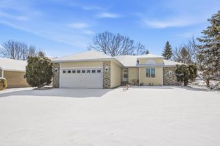 2412 Goettens Way, Saint Cloud, MN 56301