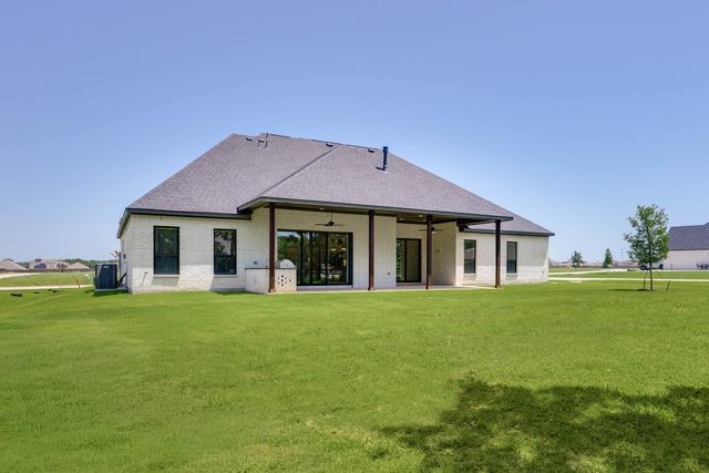 100 Wild Plum Drive, Krugerville, TX 76227