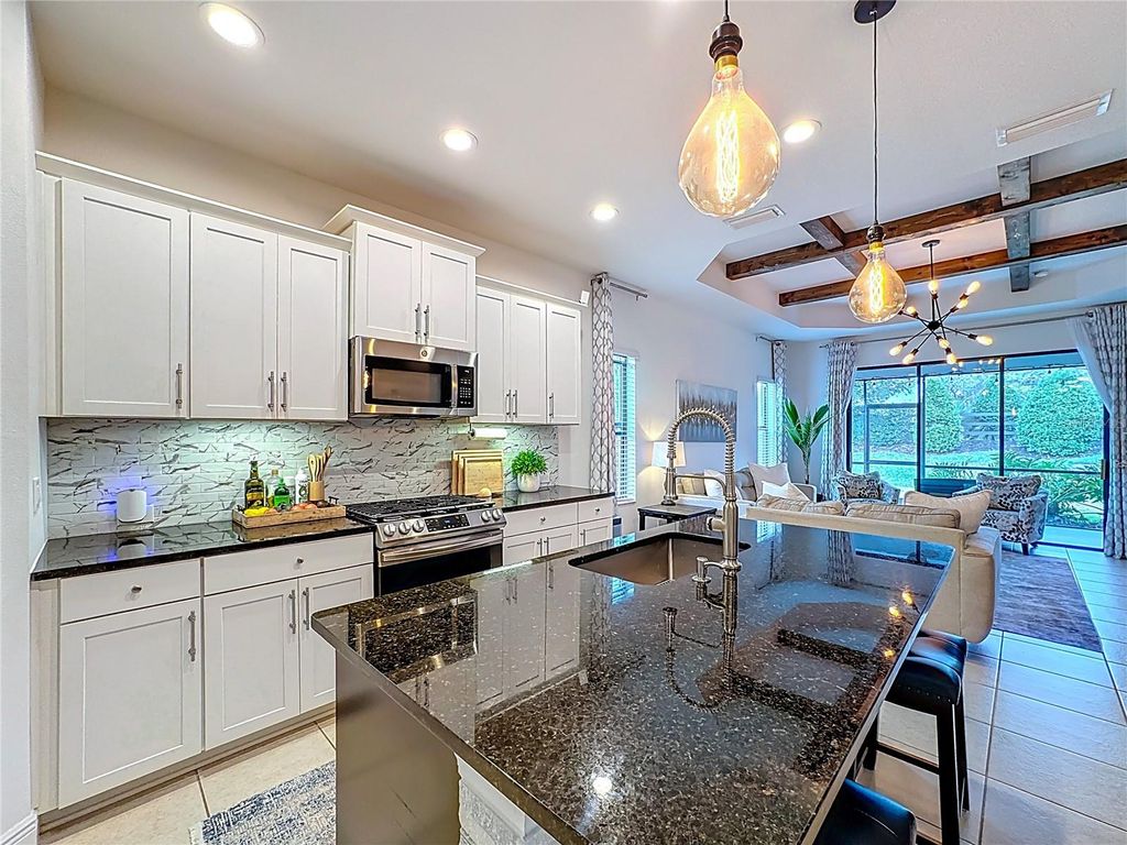 Image 11 of property listing at 13462 OLD CREEK COURT, Parrish, FL 34219