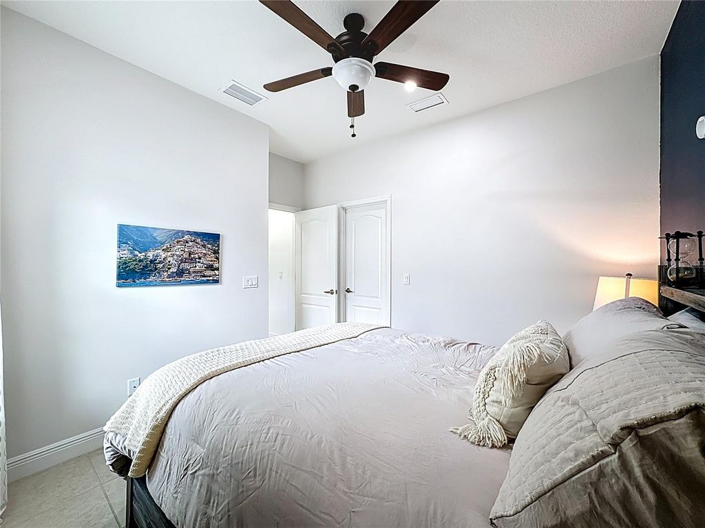 Image 24 of property listing at 13462 OLD CREEK COURT, Parrish, FL 34219