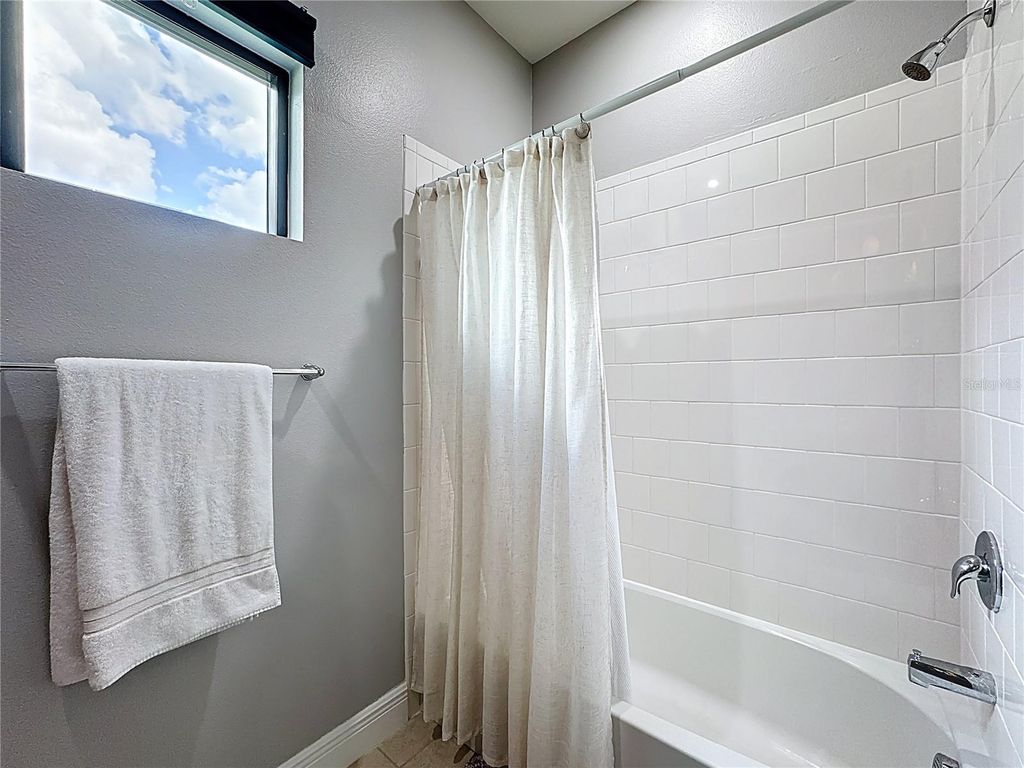 Image 26 of property listing at 13462 OLD CREEK COURT, Parrish, FL 34219