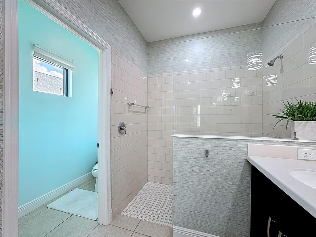 Image 31 of property listing at 13462 OLD CREEK COURT, Parrish, FL 34219