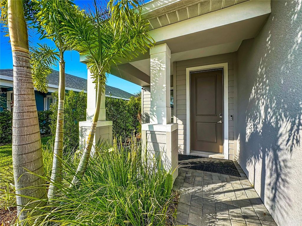 Image 5 of property listing at 13462 OLD CREEK COURT, Parrish, FL 34219