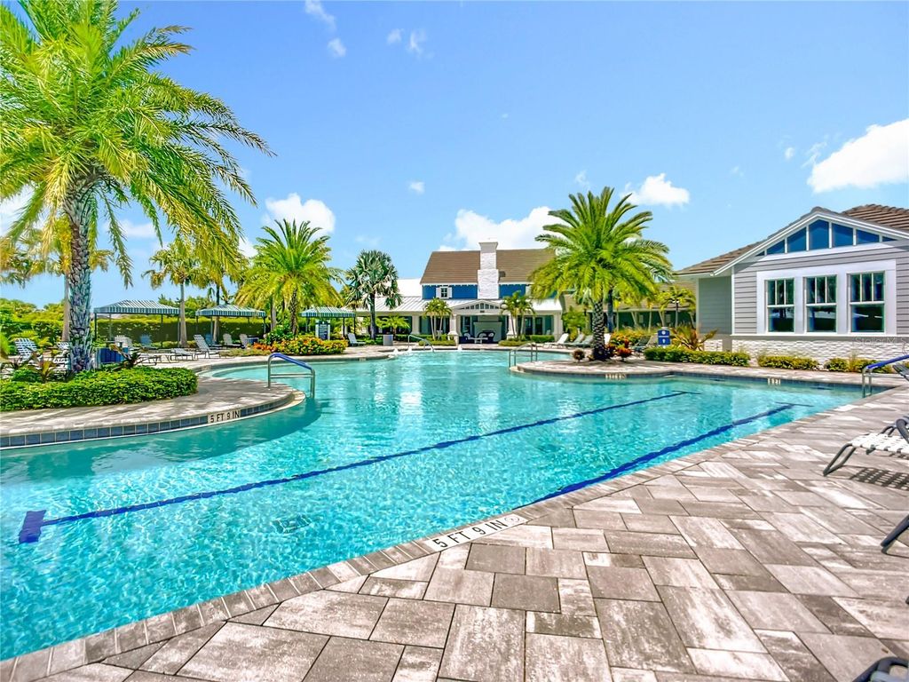 Image 58 of property listing at 13462 OLD CREEK COURT, Parrish, FL 34219