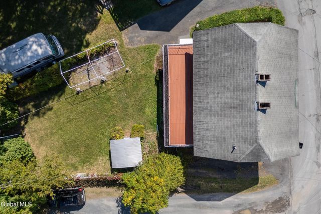 14 Lilac Lane, Troy, NY 12180