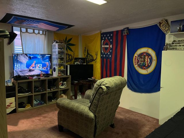 4050 Regent Avenue N, Robbinsdale, MN 55422