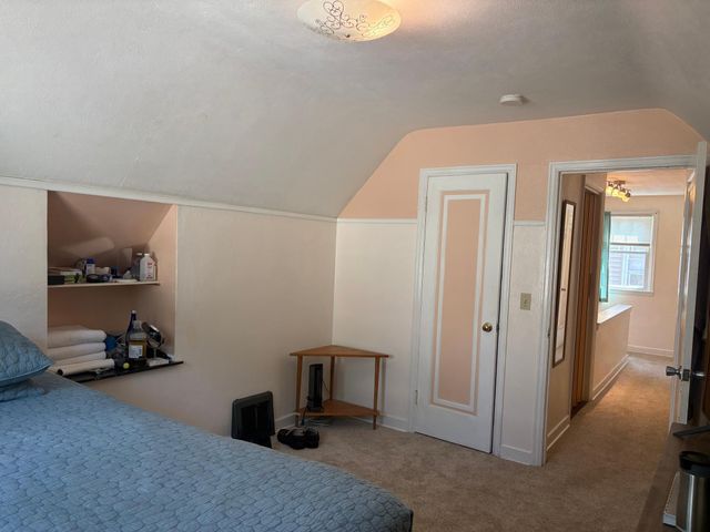 4050 Regent Avenue N, Robbinsdale, MN 55422