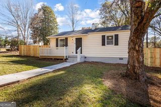 700 Parkdale Drive, Scottdale, GA 30079