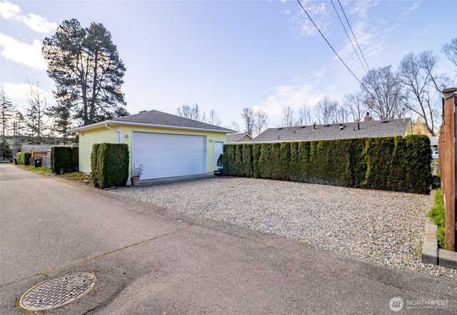 1627 S Verde Street, Tacoma, WA 98405
