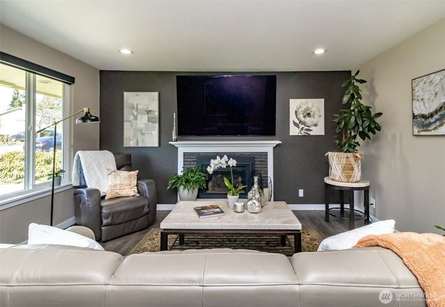 1627 S Verde Street, Tacoma, WA 98405