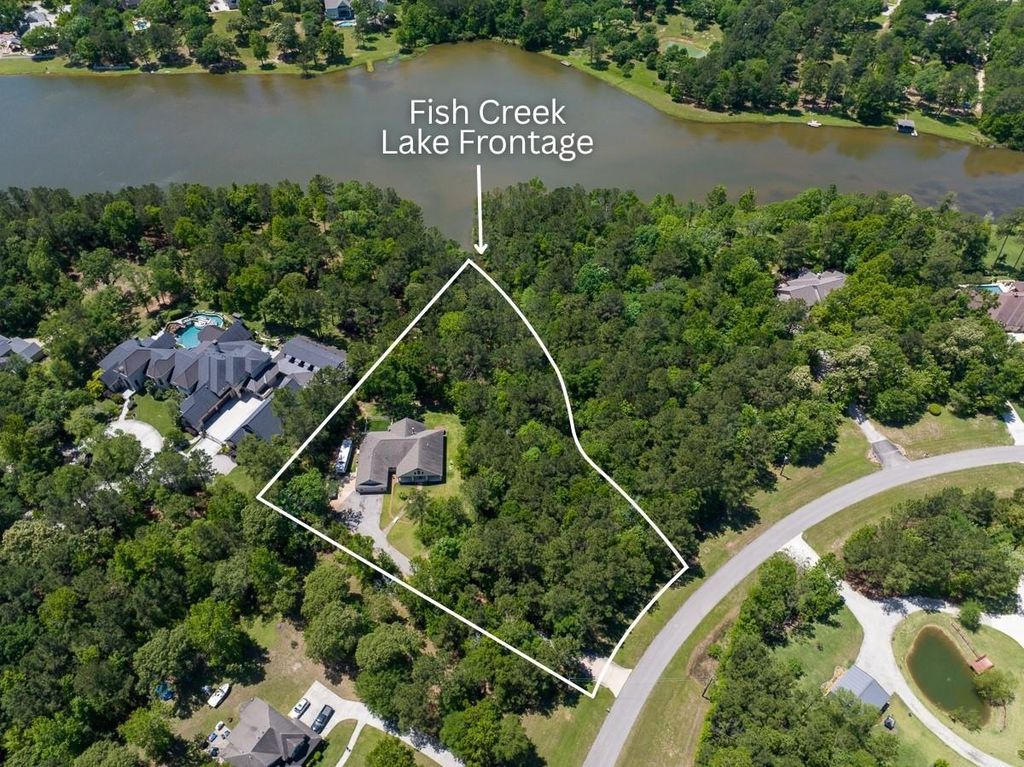 120 Ebner Lake Front Drive, Montgomery, TX 77316