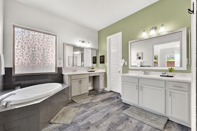 15704 Cinca Terra DR, Austin, TX 78738