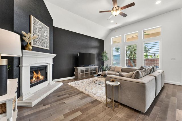 15704 Cinca Terra DR, Austin, TX 78738