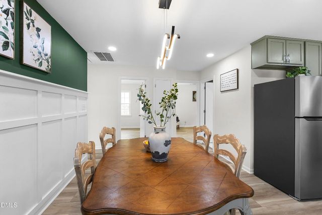 2806 Kendale Drive, Sanford, NC 27332