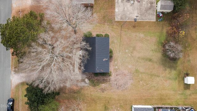 2806 Kendale Drive, Sanford, NC 27332