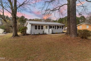 2806 Kendale Drive, Sanford, NC 27332