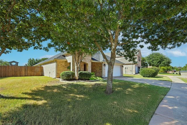 214 Lawson Farms Drive, Midlothian, TX 76065