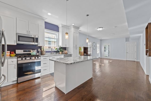 74 Kingsdale 3, Boston, MA 02124